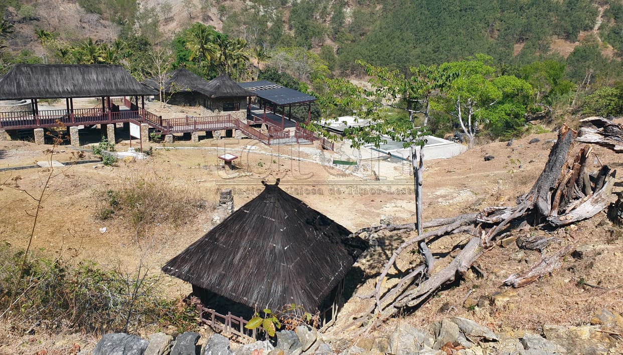 议员要求政府改善马罗博温泉道路