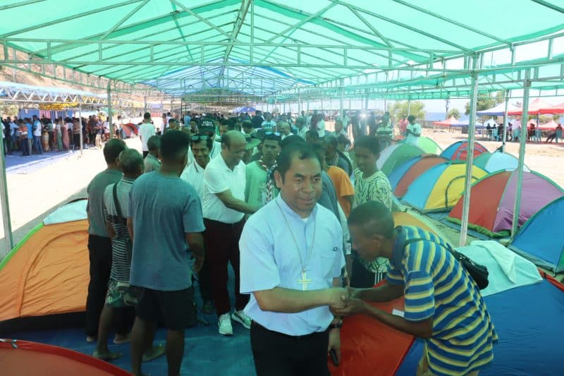 维尔吉利奥枢机欢迎欧库西朝圣者