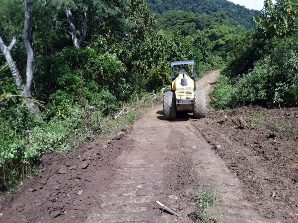 东帝汶两村庄无电无路，村民呼吁基础设施