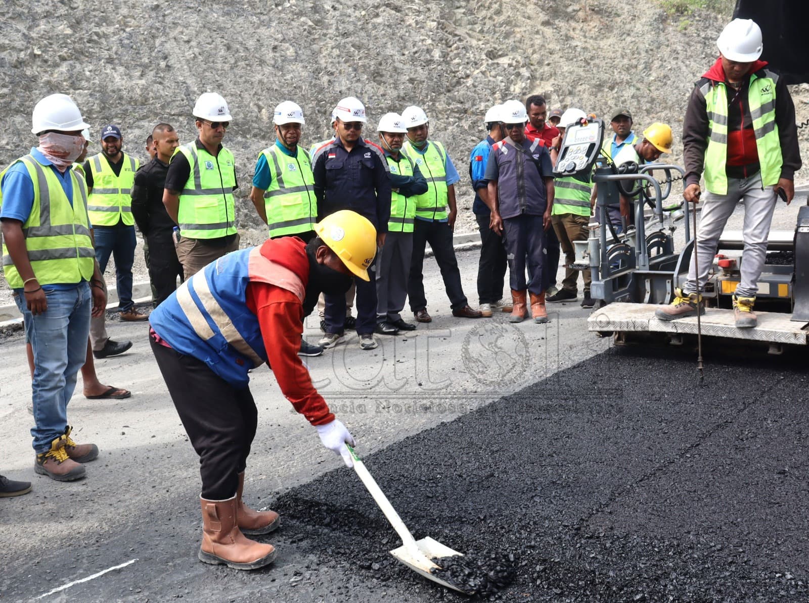 RAEOA启动从库尼亚到博博梅托道路铺设