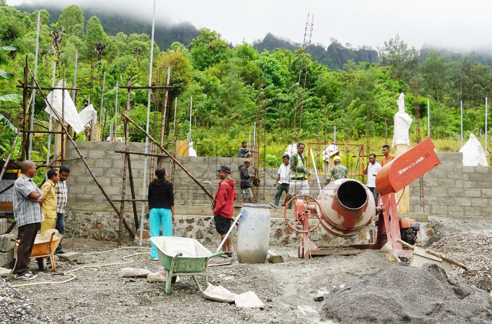 库特特卫生站建设实体进度达28%，局长要求4月前完工