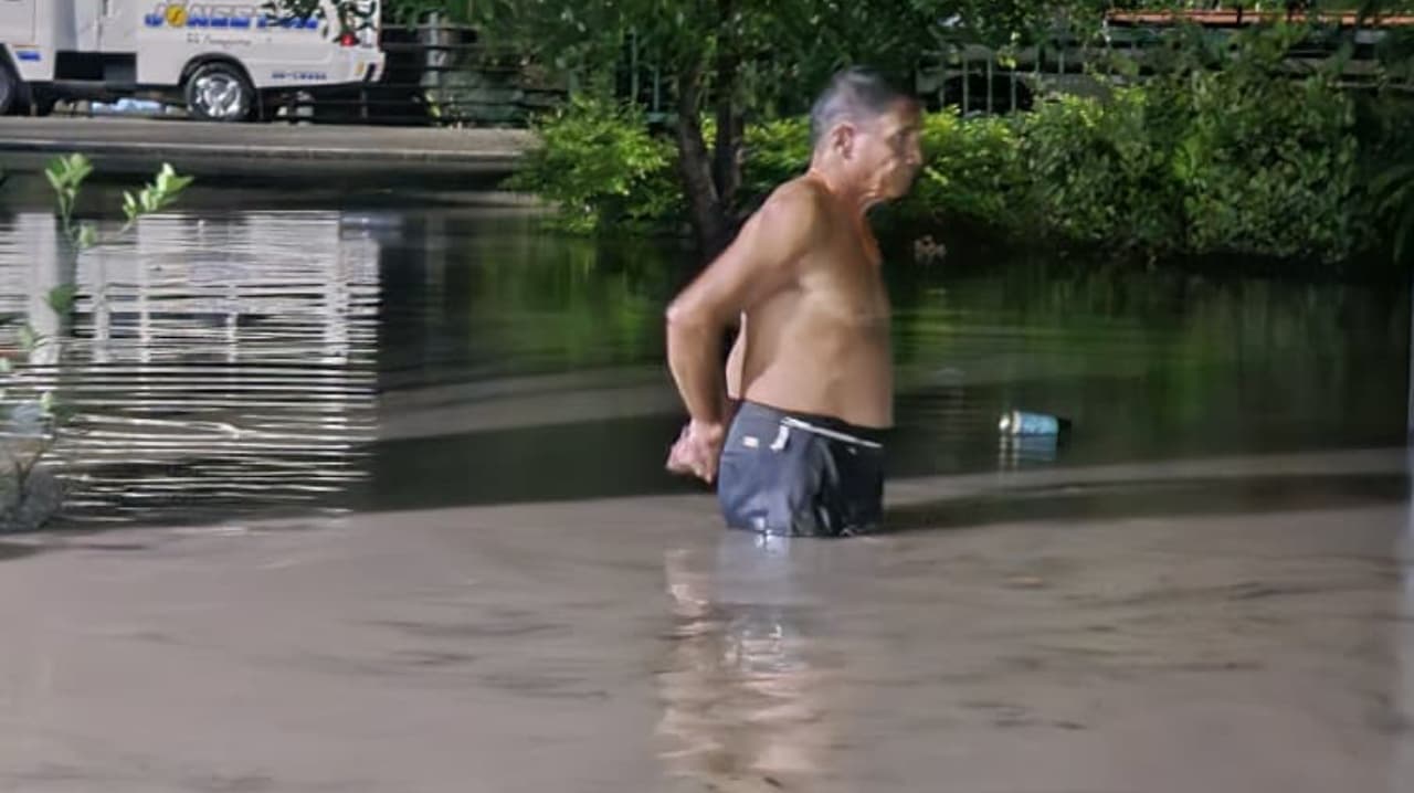 欧库西暴雨引发洪水，约30户家庭受灾