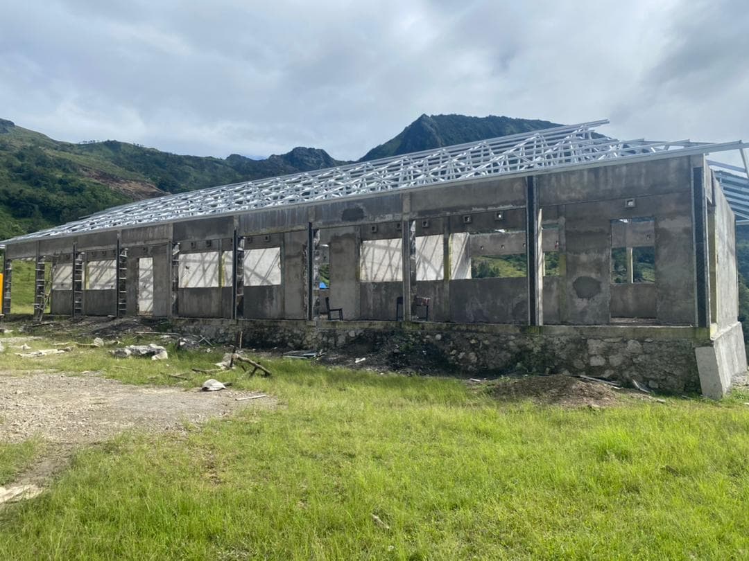 博博纳罗EBC塔波三间教室建设延期