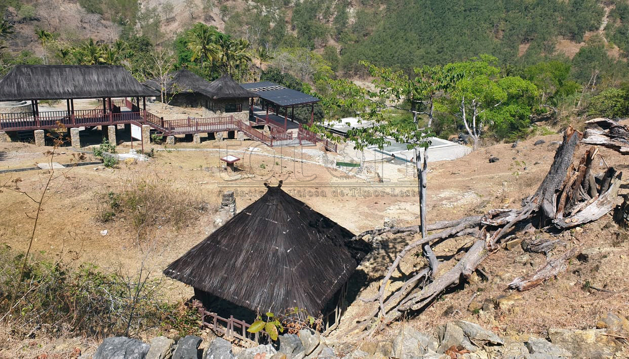 议员要求政府改善马罗博温泉道路