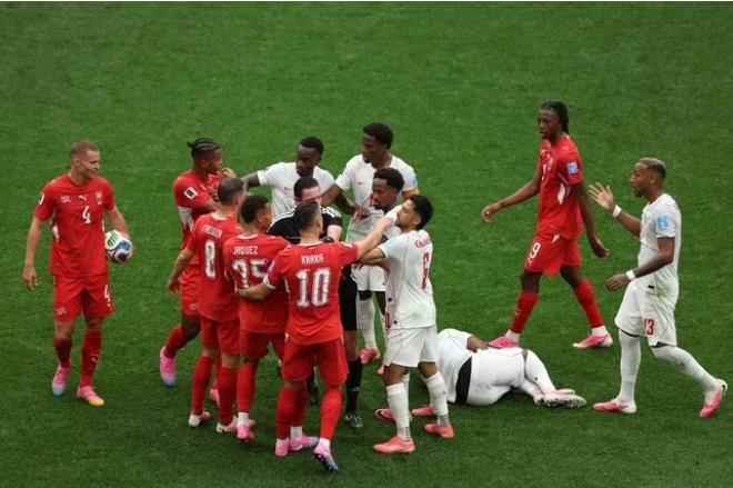 瑞士2-1加拿大,晋级世界杯16强
