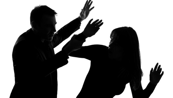 家庭暴力高发因男性视女性为物品