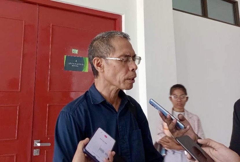 法学家:不应质疑法院废除终身养老金裁决