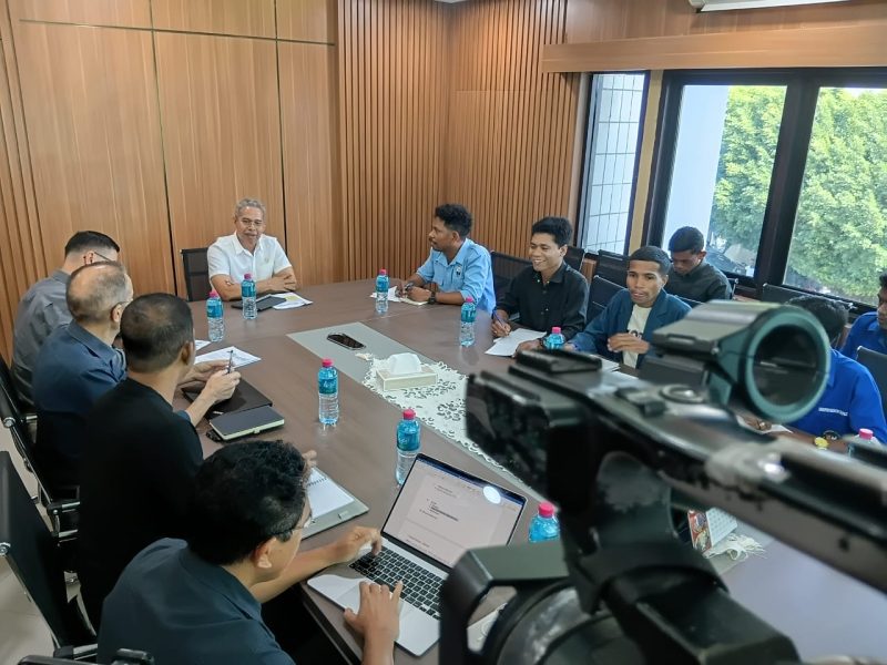 交通部与大学生就交通收费达成修改共识