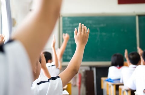 学生：东帝汶公立学校准备不足，官员送子女去私立或国外