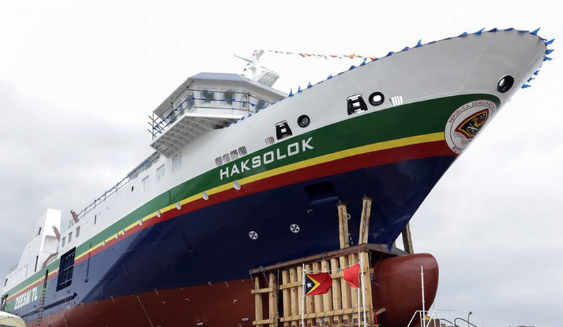 沙纳纳·古斯芒决定对Haksolok号船和ZEESM飞机进行国际审计