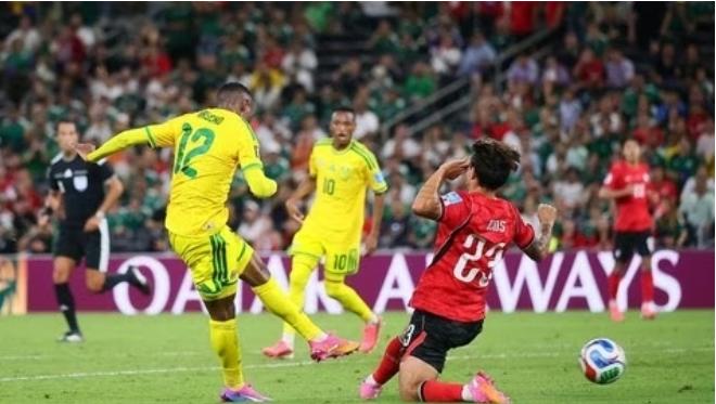 南非1-0击败韩国,锁定32强席位