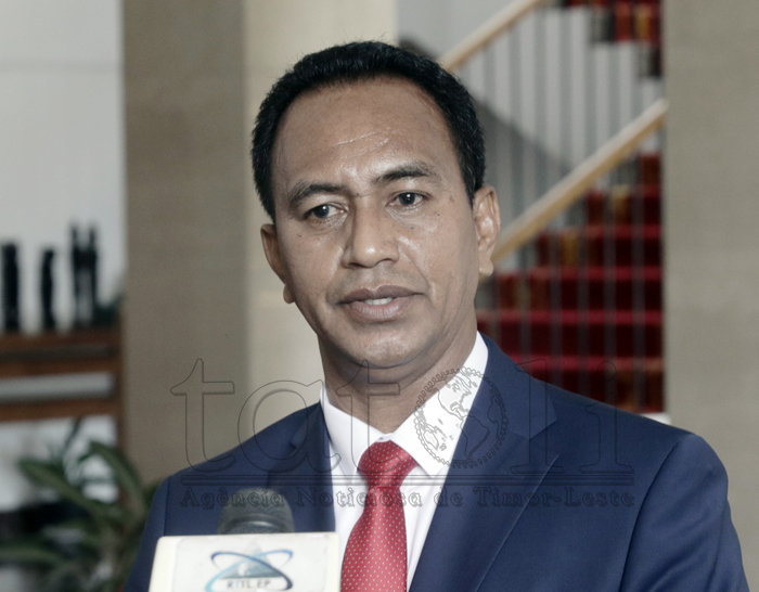 司法部长:已支付护照印刷机款项