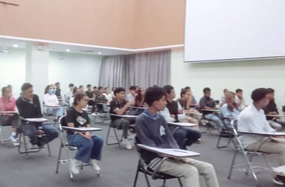 人力资源发展基金：70名奖学金候选人参加英语测试