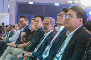 交通与通信部长出席巴厘岛BATIC 2026国际电信会议