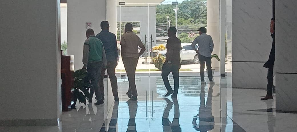 前PNTL总指挥官：主动批准制服与修船采购