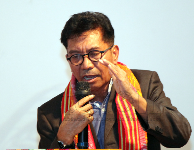 社会传媒国务秘书视察教育电视台