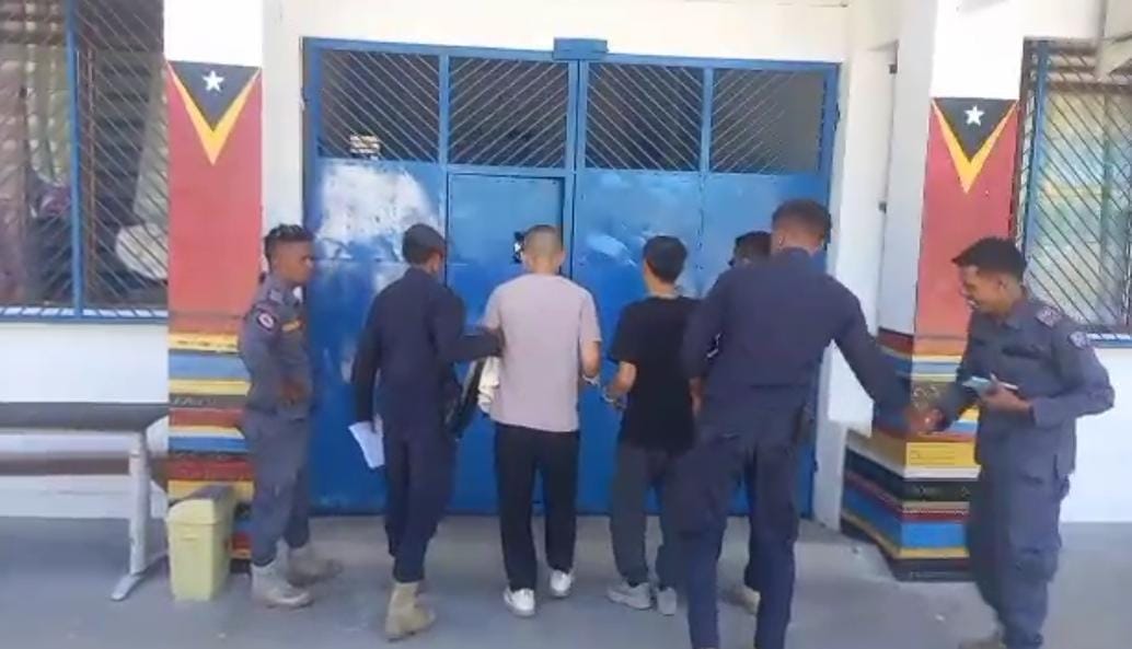 苏艾法院对两名使用假钞的中国公民实施预防性羁押