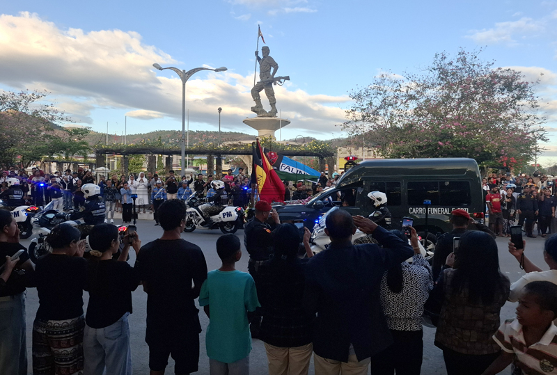 法卢尔中将：卢奥洛品质高尚且谦逊