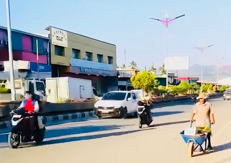 政府对小民严厉却对大店沉默引争议