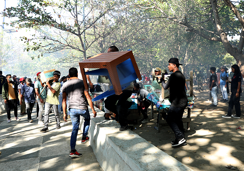 SEATOU强制迁移帝力莱西德雷广场71名小贩